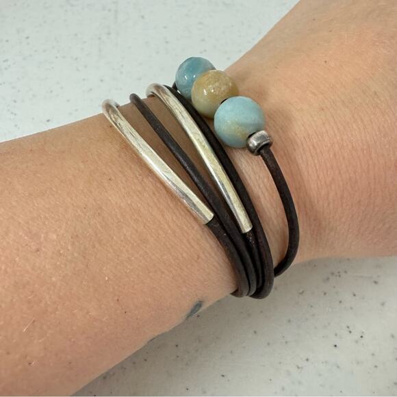 Brown Leather Blue Stone Bead & Silver Tone Bracelet Magnetic Clasp Boho - Picture 4 of 7